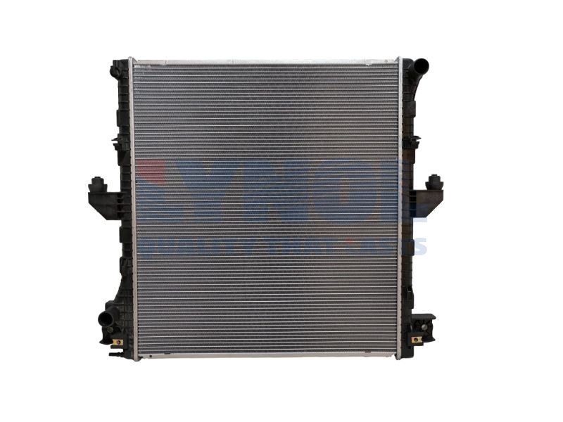 13804 - Auto Radiator