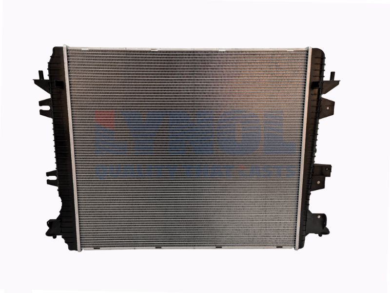 13879 - Auto Radiator